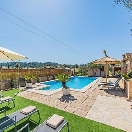 Peaceful Country With Pool